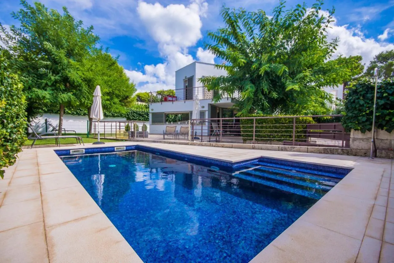 Ideal Property Mallorca - Casa Francina Playa de Muro Nyaraló