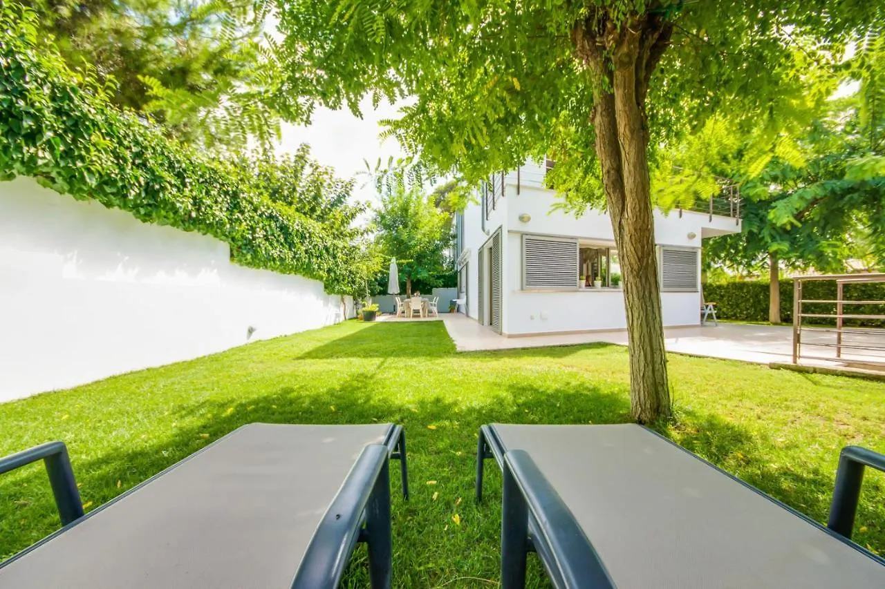 Ideal Property Mallorca - Casa Francina Playa de Muro Spanyolország