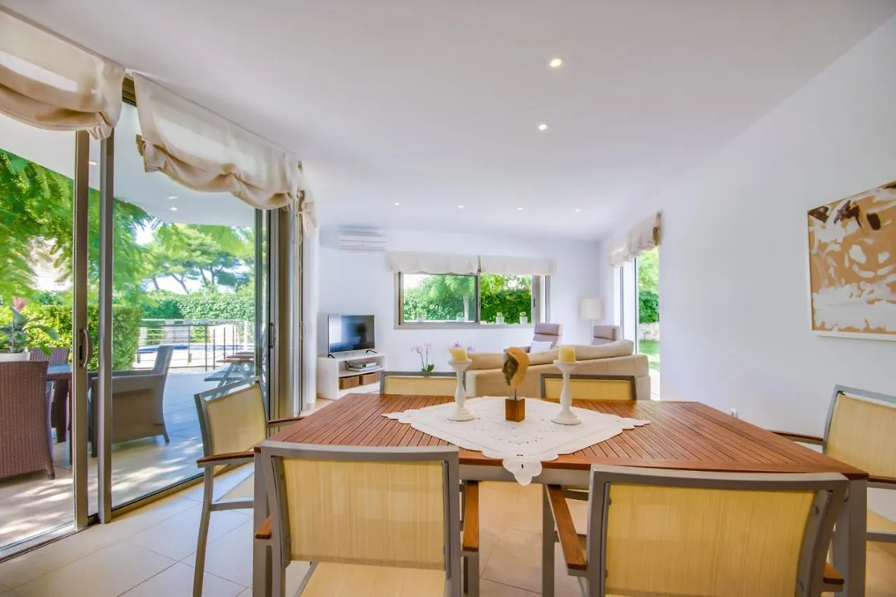 Ideal Property Mallorca - Casa Francina Playa de Muro 0*,  Spanyolország