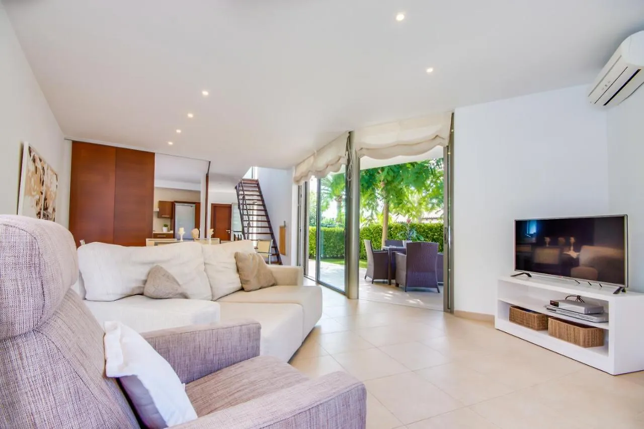 Ideal Property Mallorca - Casa Francina Playa de Muro 0*,  Spanyolország