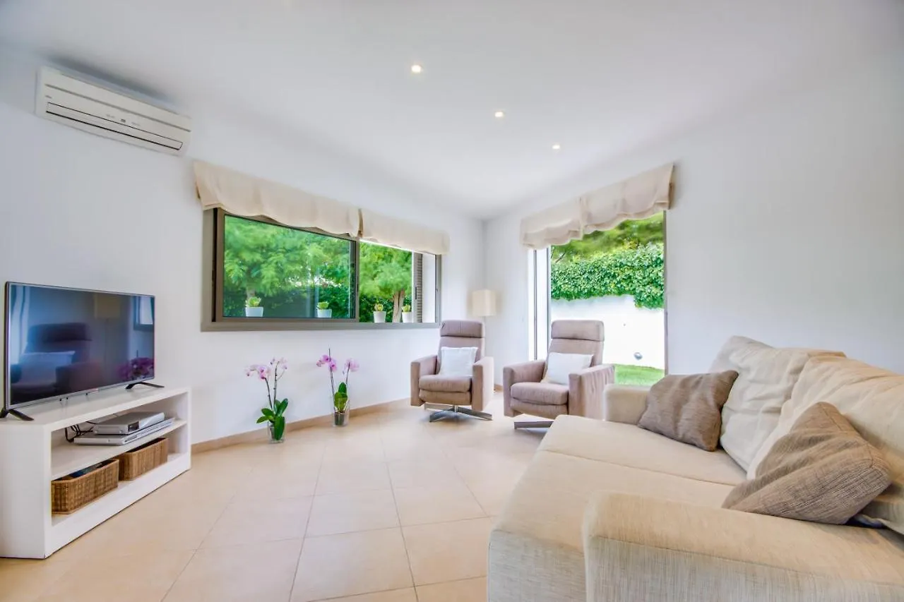 Ideal Property Mallorca - Casa Francina Playa de Muro Nyaraló
