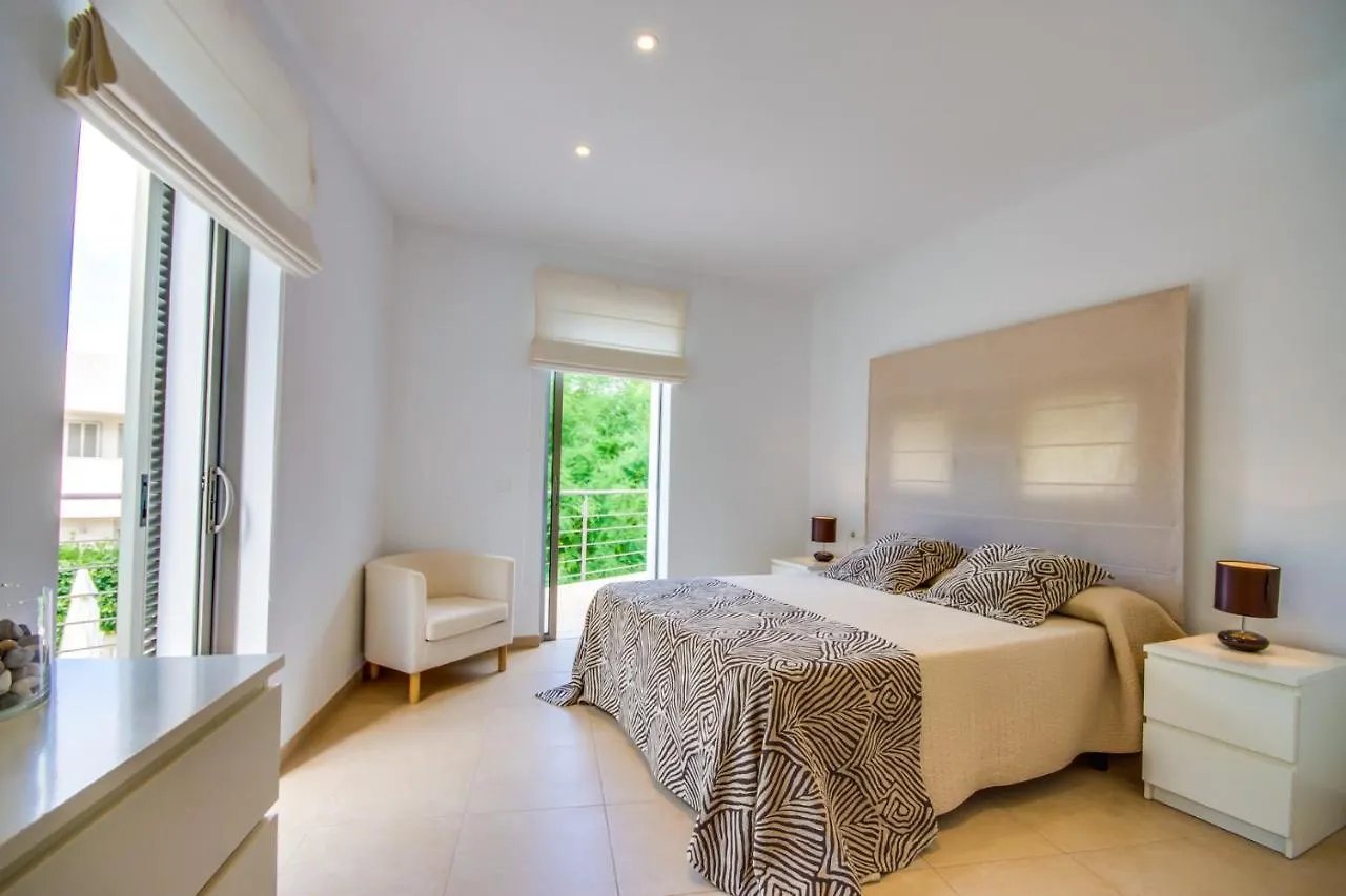 Ideal Property Mallorca - Casa Francina Playa de Muro